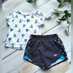 Skechers Girls 2 Piece Shorts And Tshirt SS Outfit Hearts Print Size 18 Months